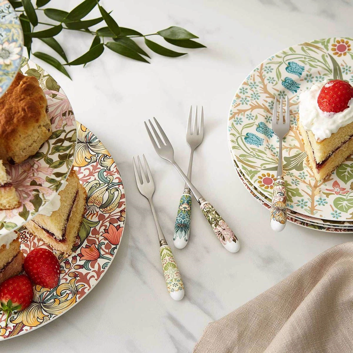 Spode Morrıs & Co 15.5 Cm - 4Lu Porselen Saplı Ikramlık Catal Setı