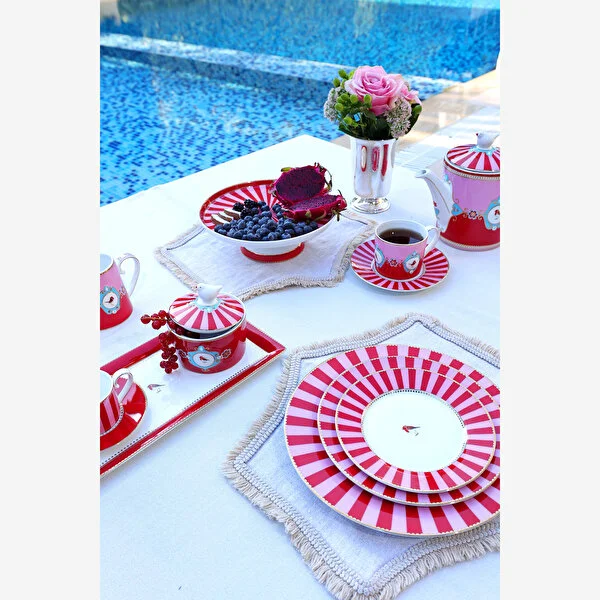 KIRMIZI/PEMBE MADALYON DESENLİ ÇAY FİNCANI