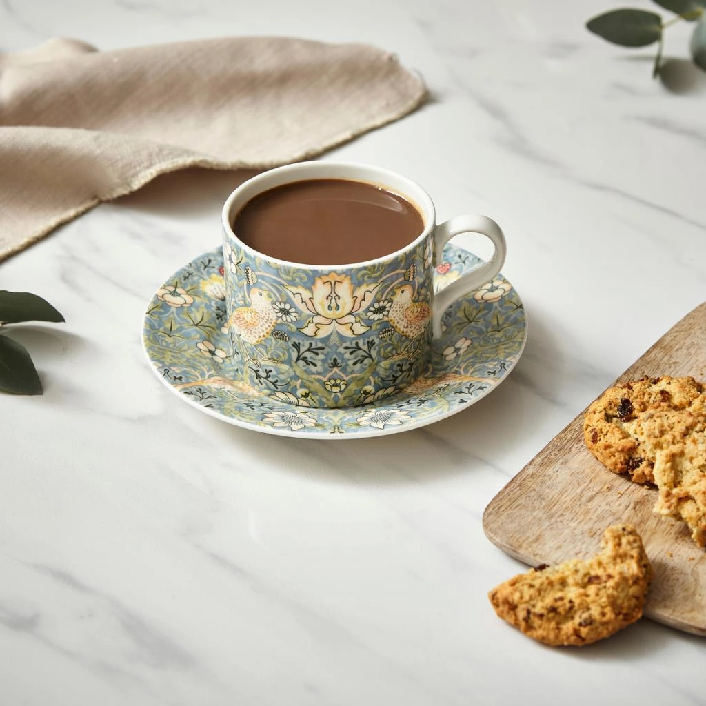 Spode Morrıs & Co 7.3 Cm Strawberry Thıef Cay Fıncan Ve Tabagı